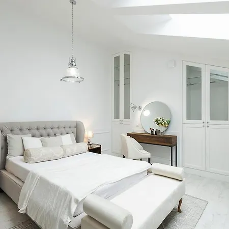 Super-apartamenty Vip Old Town Lägenhet